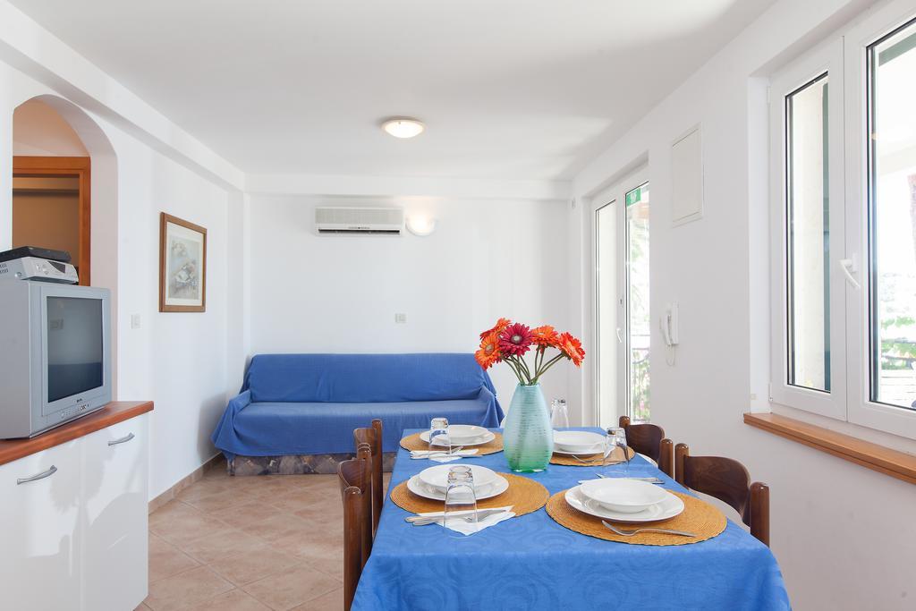 Villa Helena Podgora Rum bild